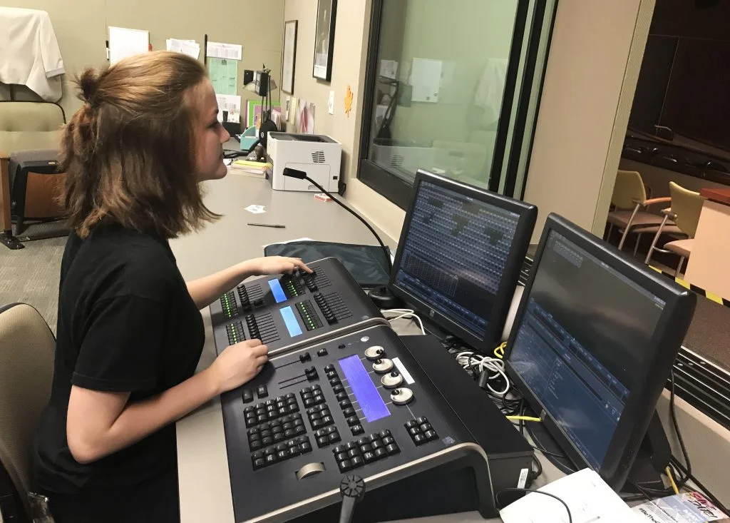 One of VIPA’s 2017/2018 Apprentices, Teagan, assisting in a soundcheck.